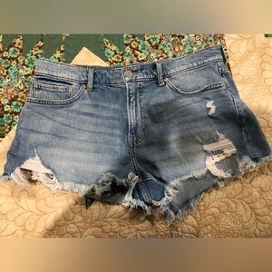 Luck Brand short shorts 14/32 crochet pockets